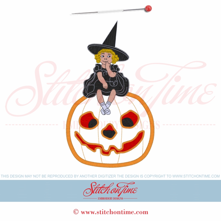 419 Halloween : Witch Sitting On Pumpkin Applique 5x7